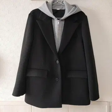 [컨디션 최상] 미라 오웬 블랙 자켓 후드 부착 후드티