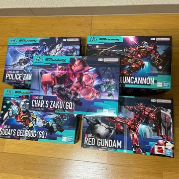 지크 액스, 샤아 자쿠, 빨간 건담, 경 캐논, 겔구그, 군경 자쿠