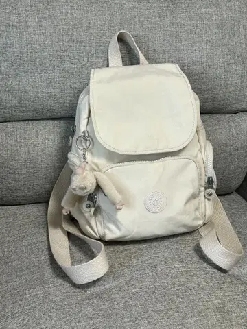 키플링 백팩 화이트
