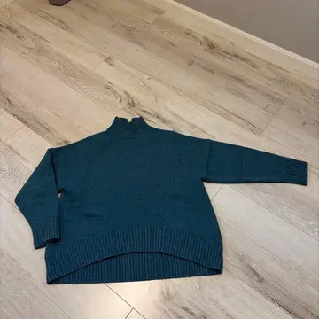 CINOH 다크 그린 하이넥 니트 오버 사이즈 니트