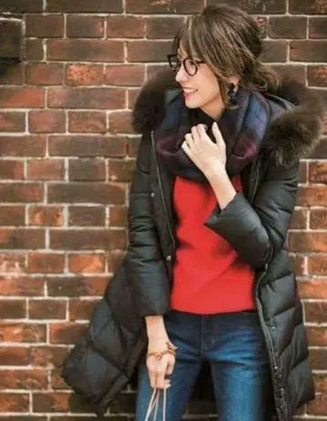 저스길리티 퍼 부착 후드 다운코트