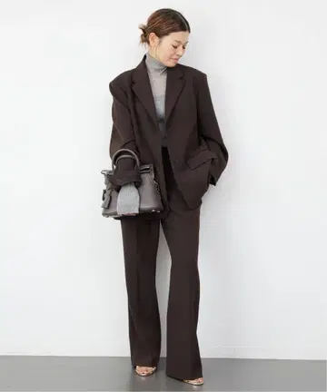 두지엠 클라세 slim flare 팬츠 브라운 38