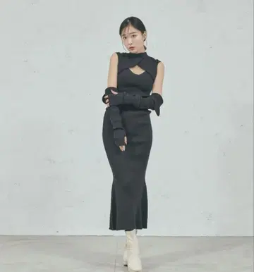 [ 새상품급 ] qumerry. 큐멜리 머메이드 니트 원피스 블랙