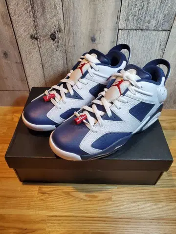 Jordan Retro 6 G 8.5 화이트/네이비