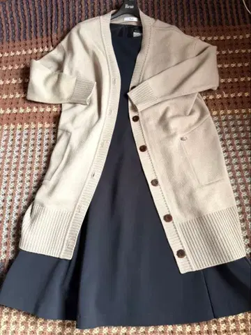 Rene 베이지 롱 가디건