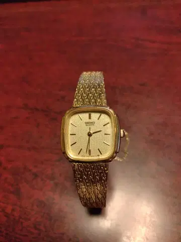 SEIKO 수동 와인딩 시계 골드 스퀘어