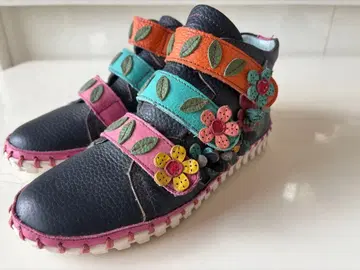 새상품급 에스타시온 Estacion 사이즈 24cm