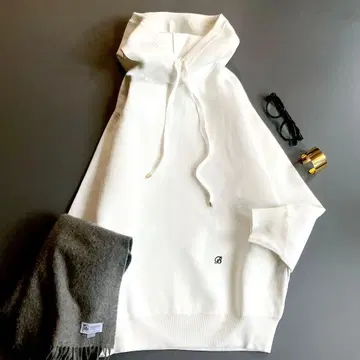 레어 매디슨 블루 니트 후디 최근 BIG KNIT HOODIE 화이트