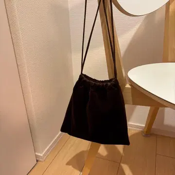 리 카 브라운 벨벳 미니백