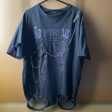 NOEMIE 그래픽 프린트 체인 포함 T셔츠