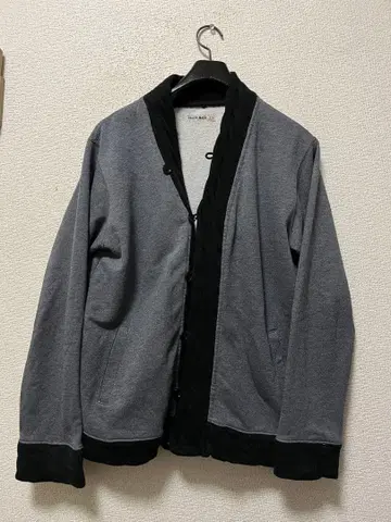 가이진 메이드 아란 니트 절개 맨투맨 가디건 / M 그레이 하리란