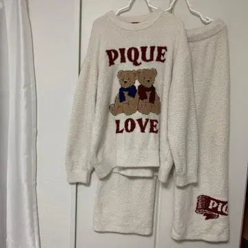 젤라또피케 홀리데이 상하의 세트