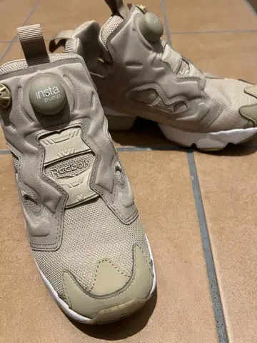 리복 인스타펌프 퓨리 베이지 23.0cm