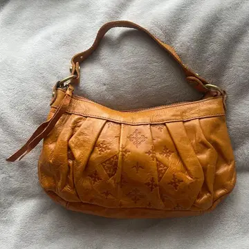 Russet 오렌지 가죽 플리츠 숄더백