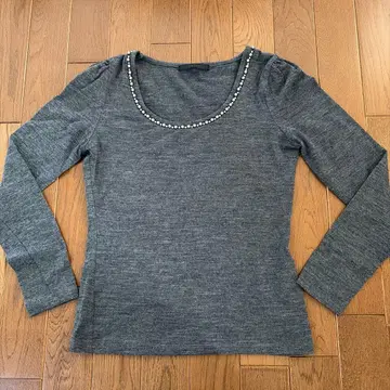 ANAYI 아나이 펄 장식 그레이 긴팔 니트 사이즈 36