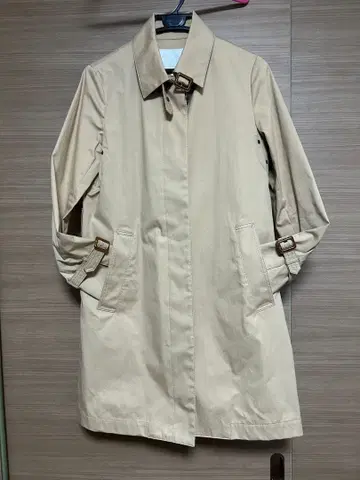 베이지 트렌치코트 벨트 포함