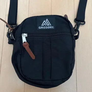 GREGORY 숄더백 블랙 M