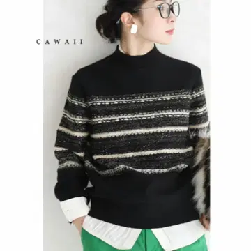 [택 포함 새상품] 반짝이는 실을 짜 넣은 라인이 겹쳐진 밀피유 유닛 탑