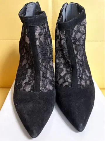 DIANA 블랙 스웨이드 레이스 부티 24.5