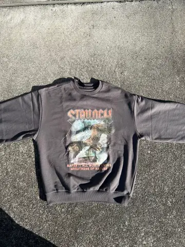 그레이 프린트 크루넥 맨투맨