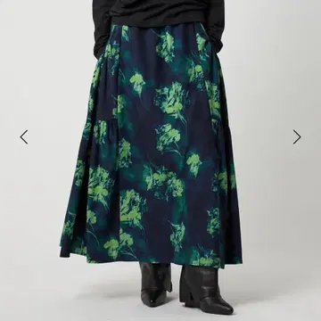 티어드 포켓 개더 프린트 스커트