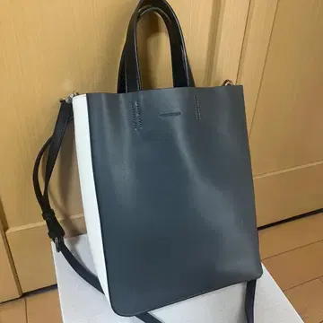 투모로우랜드 2WAY 숄더백 토트