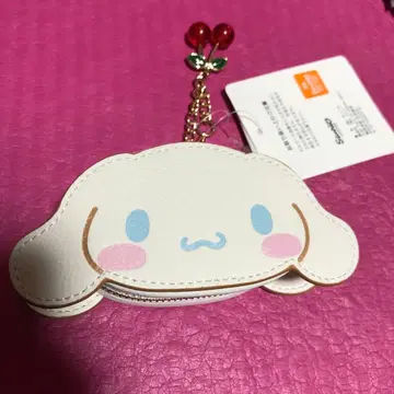 새상품 시나모롤 VIS 콜라보 페이스 미니 파우치 시나몬 파우치 완판템