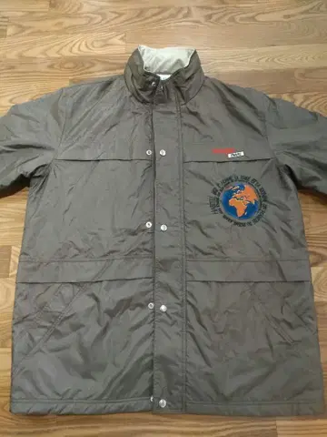 미사용 새상품 mise au green 나일론 자켓 L 사이즈