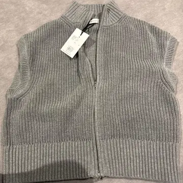 새상품 밴야드 스톰 집업 니트 베스트