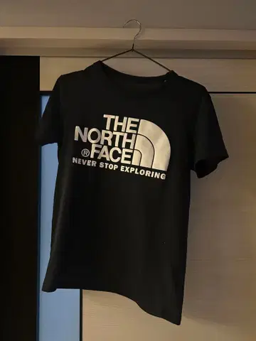 THE NORTH FACE 블랙 반팔 티셔츠