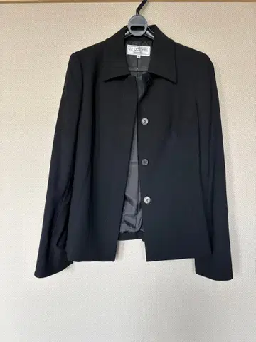 22 OCTOBRE 블랙 테일러드 자켓