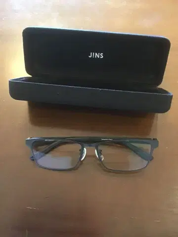 JINS 블랙 웰링턴 스타일 안경