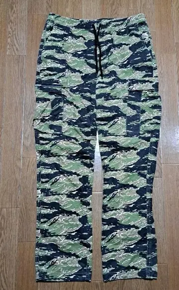 HUF 타이거 카모플라주 팬츠 카모플라주 카모플라쥬