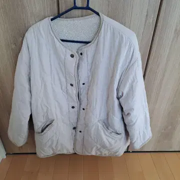 라이트 그레이 단추식 자켓