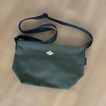 단톤 코듀라 나일론 숄더 백