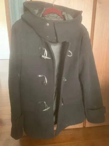 GLOBAL WORK 블랙 후드 부착 더플 코트