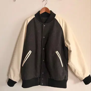 유니클로 스타디움 점퍼