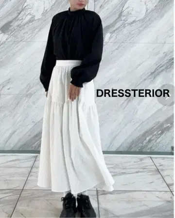 드레 스테리아 [미사용] 후쿠레 자카드 절개 볼륨 스커트 세탁 가능