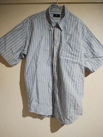 IY BASICS 반팔 셔츠 L 사이즈 파랑과 화이트 스트라이프