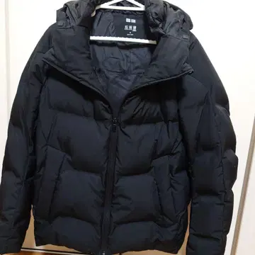 UNIQLO 블랙 다운 자켓 M 심리스 다운 자켓 블랙