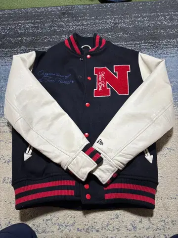 NEW ERA 바시티 자켓 M 네이비/화이트