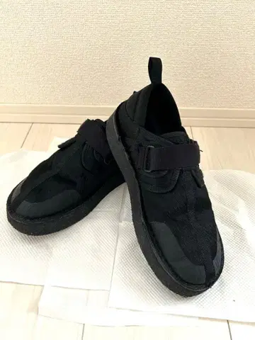 Clarks Teak Tokyo 블랙 스니커즈