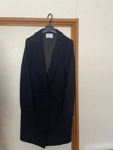 STUDIOUS 세미롱 체스터 코트 새상품입니다