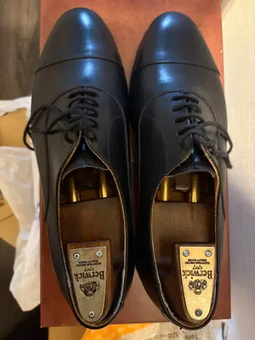 (새상품급)Berwick 5224 스트레이트 팁 블랙 25.0cm