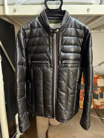 AVIREX 양가죽 가죽 다운 자켓 M 사이즈