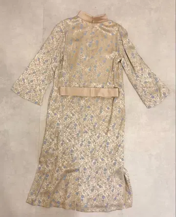 엘레강트한 골드 블루 꽃무늬 드레스