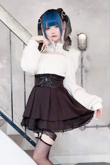 MA*RS 프론트 스핀들 치마바지