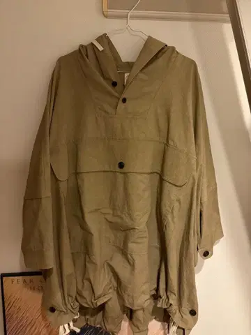 카키 후드 부착 자켓