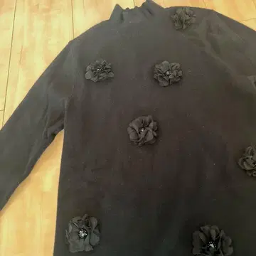 ZARA 니트 원피스 꽃 모티브