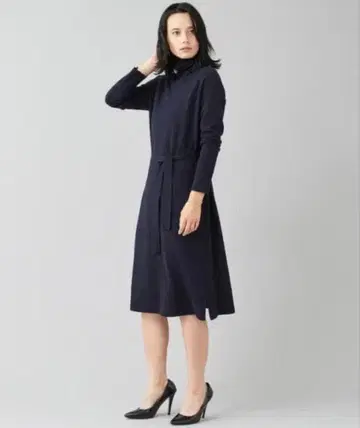 BEIGE 네이비 터틀 니트 원피스